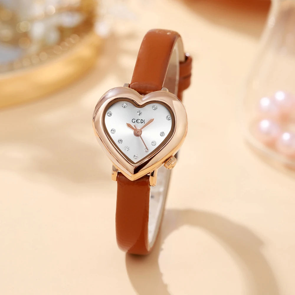 Herzform Leder Armbanduhr "Impermeabile no.774 " - PITANI
