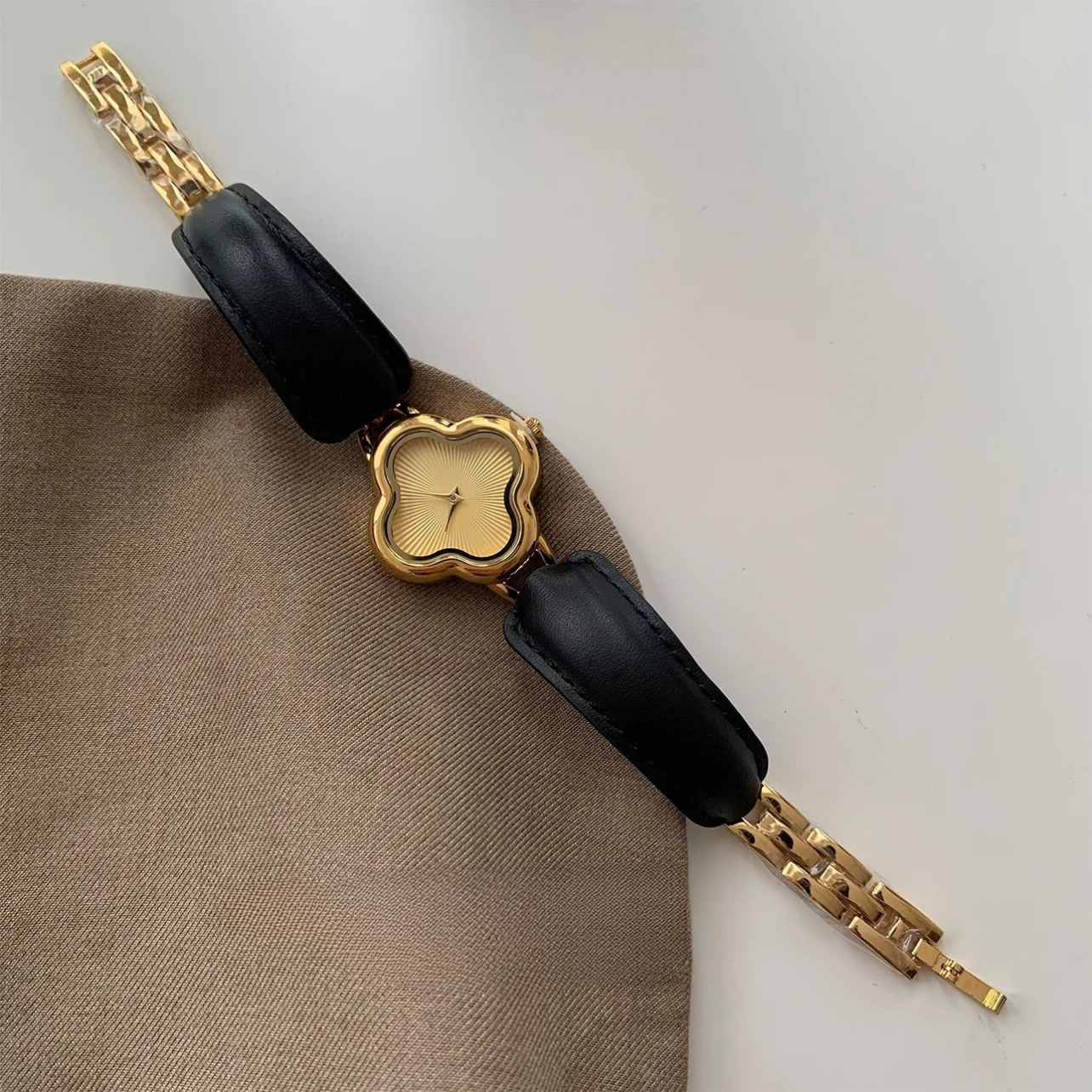 Edelstahl Leder Armbanduhr "Superficie Intagliata no.607" - PITANI