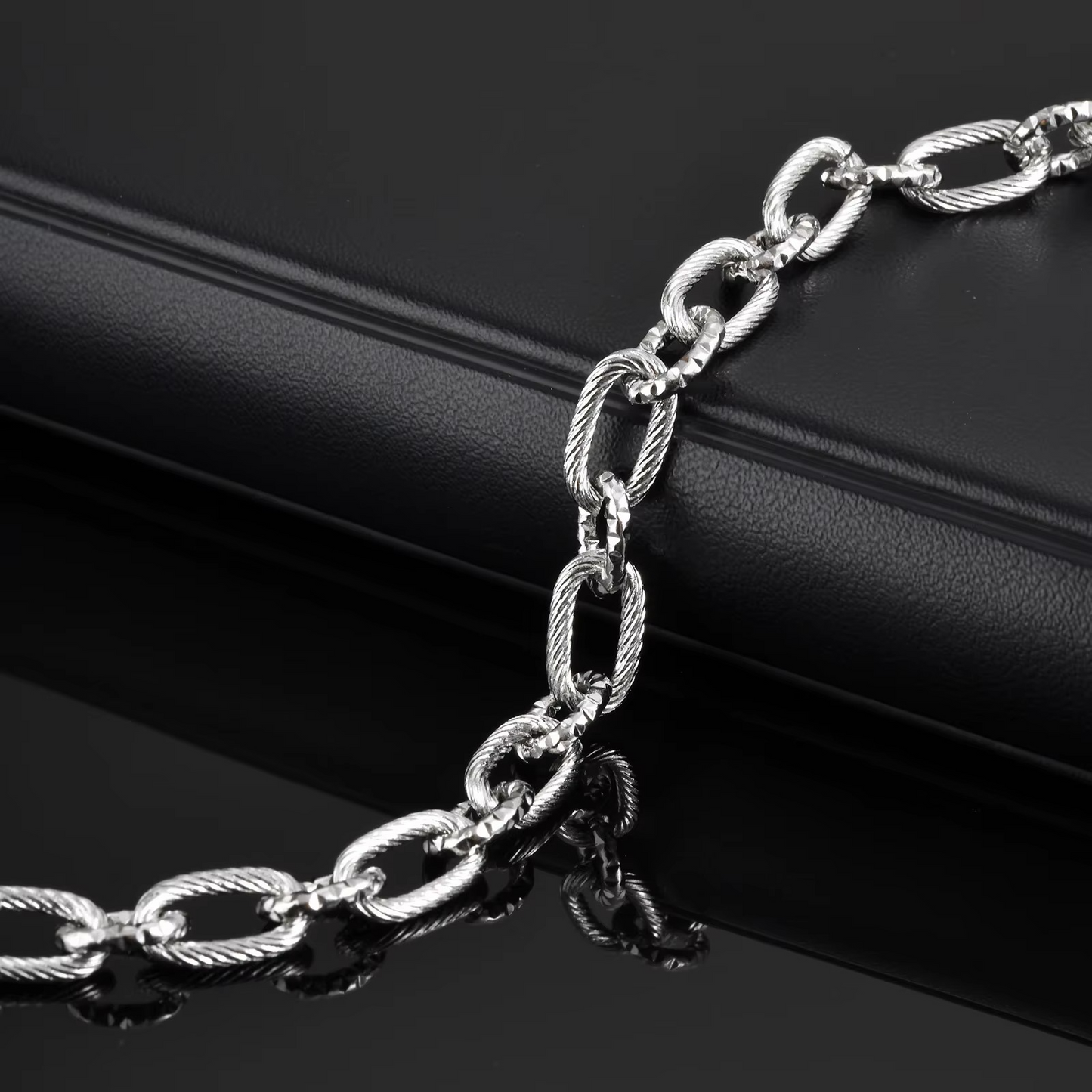 Handgefertigte Gliederarmbänder aus Edelstahl als Armband "Fatto a Mano no.5312" - PITANI