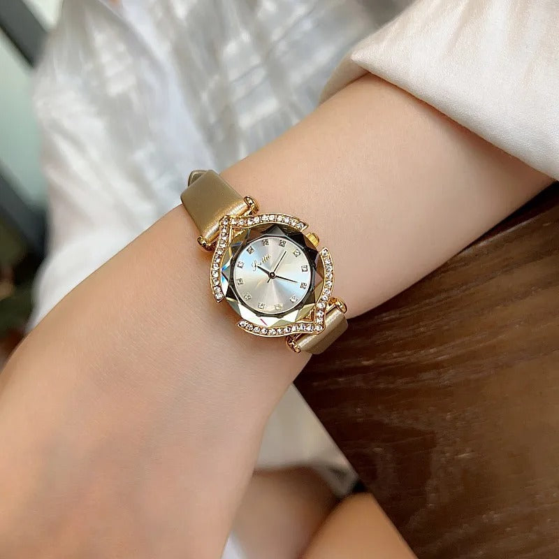 Glitzer Armbanduhr mit kunstvoll geschwungener Lünette "Moda Impermeabile Da Donna no.3094" - PITANI