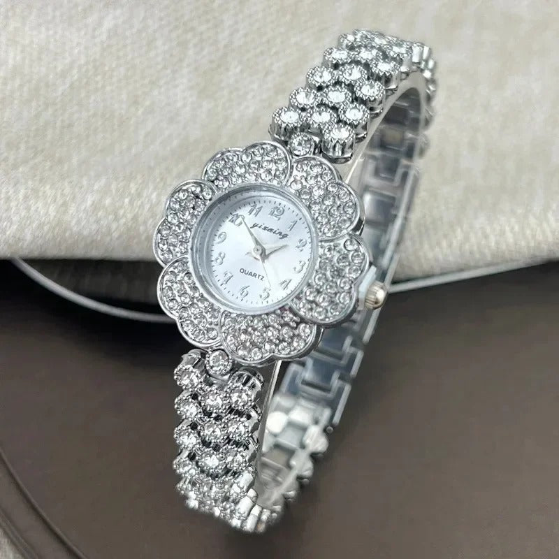 Edelstahl Armbanduhr mit Blumenform Ziffernblatt "Design Del Marchio Di Orologi no.3126" - PITANI
