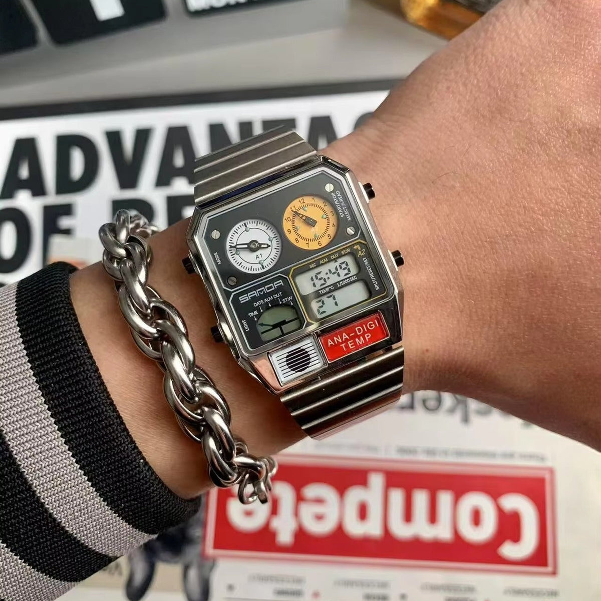 Außergewöhnliche multifunktional Retro Armbanduhr "Retro Square no.5218" - PITANI