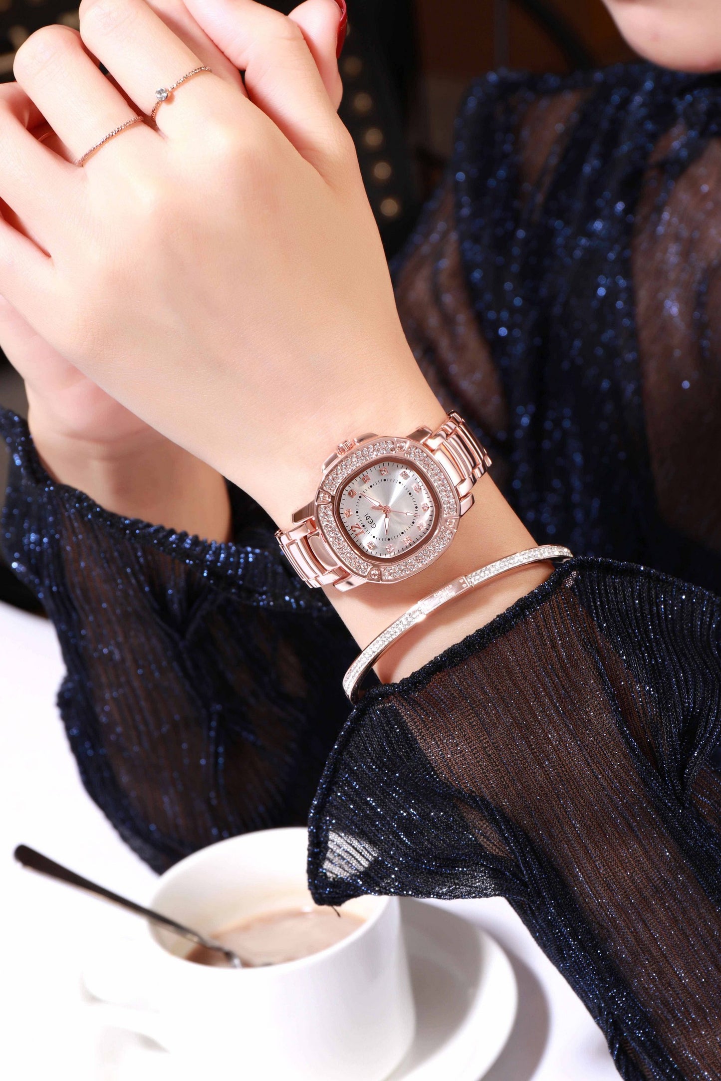 Edelstahl Armbanduhr "Signora Di Stile no.381" - PITANI