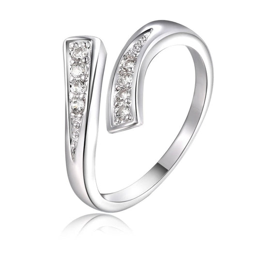 Eleganter, größenverstellbarer Ring aus Edelstahl – stilvolles Accessoire für jeden Finger, vorgestellt im PITANI Blog