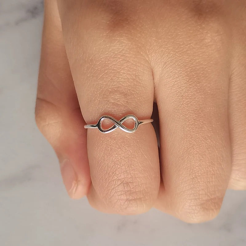 Größenverstellbarer Unendlichkeit Ring "Infinito D'argento no.937" - PITANI