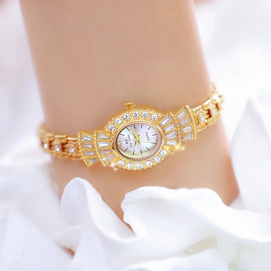 Glitzer Edelstahl Armbanduhr mit Ovalem Ziffernblatt "Quadrante Ovale Con Lunetta In Oro no.3164" - PITANI