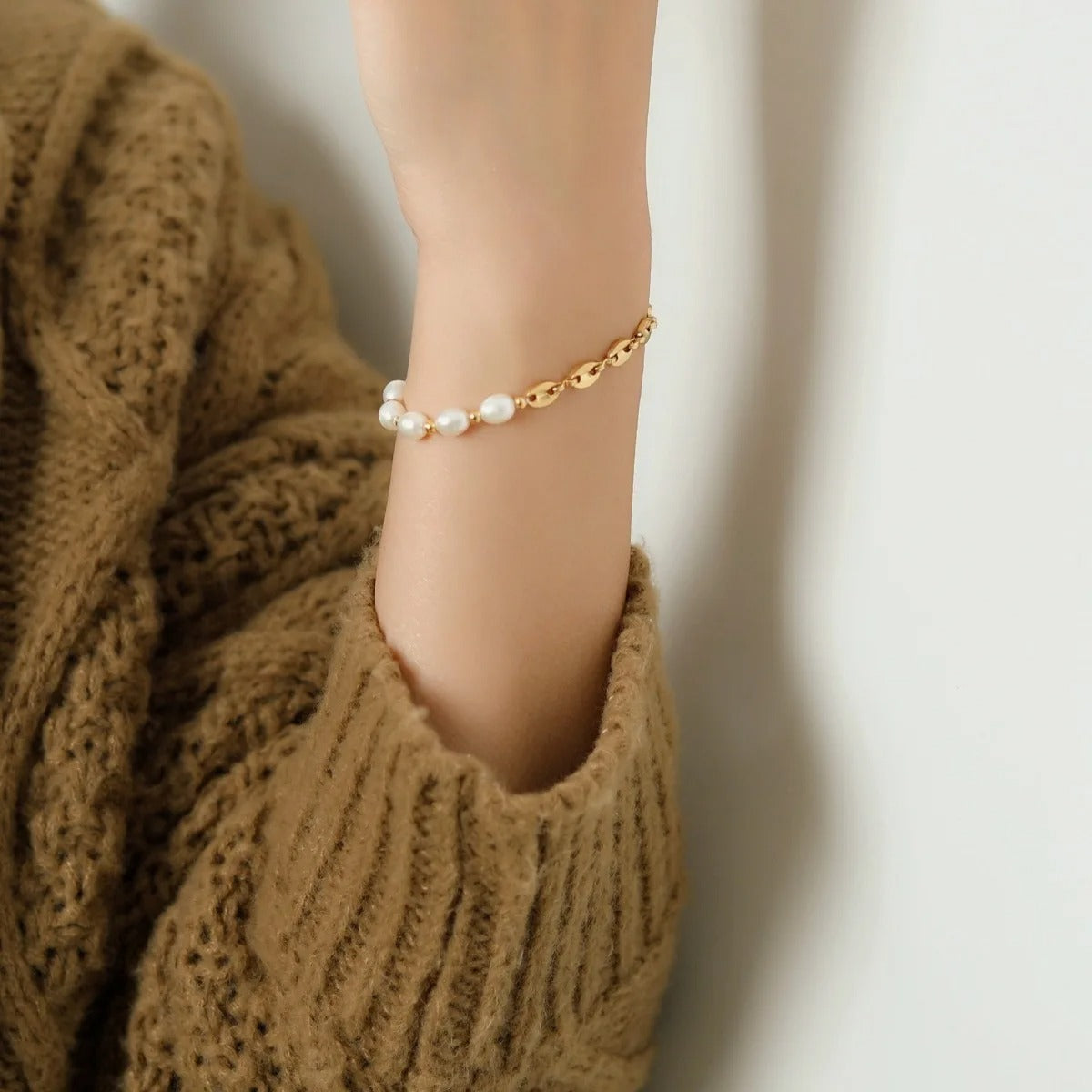 Edelstahl Armband mit Halb Perlen, halb Stahlform "Ciondolo Con Cuciture Di Perle no.5307" - PITANI