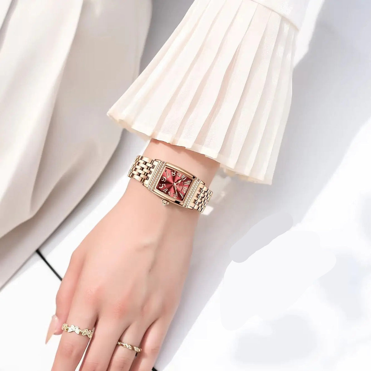 Elegante Damen Quarzarmbanduhr im Tonneau-Design mit Strassbesatz – Wasserdichte Schmuckuhr Armbanduhr no.3284 - PITANI